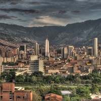 Imagen para la entrada P1: Crecimiento urbano de Medellín (modificada)